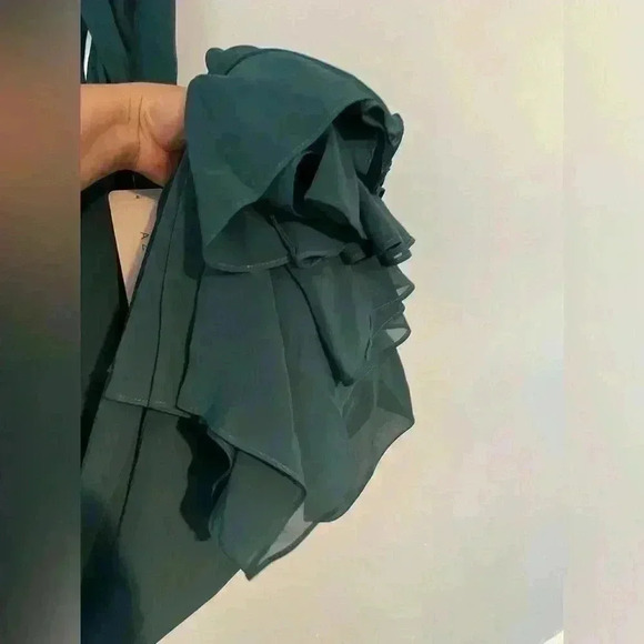 NWT Azazie Avelina A-Line V-Neck Pleated Chiffon Floor-Length Peacock Size A10 - Picture 9 of 13